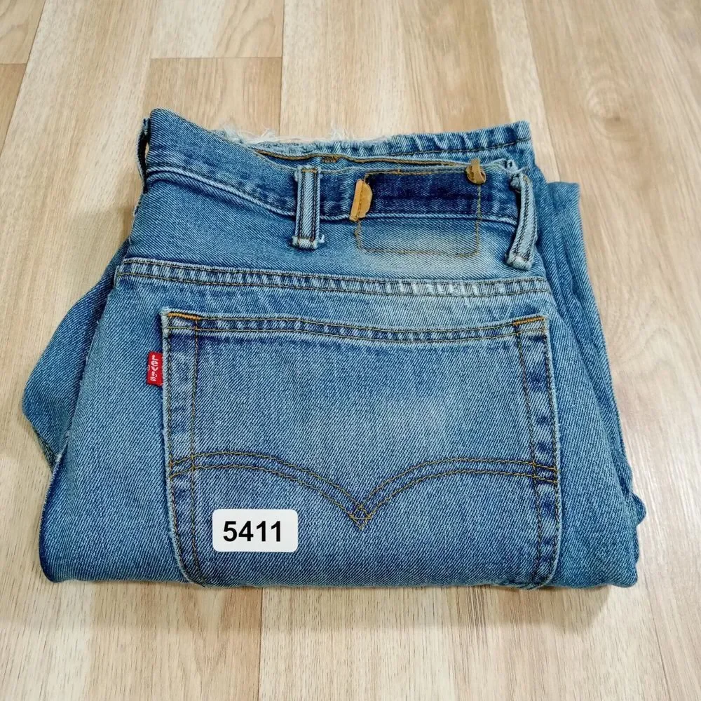 Levis 505 Jeans Mens 38x30 Straight‎ Cotton Denim Medium Wash Worn Cuffs Stains